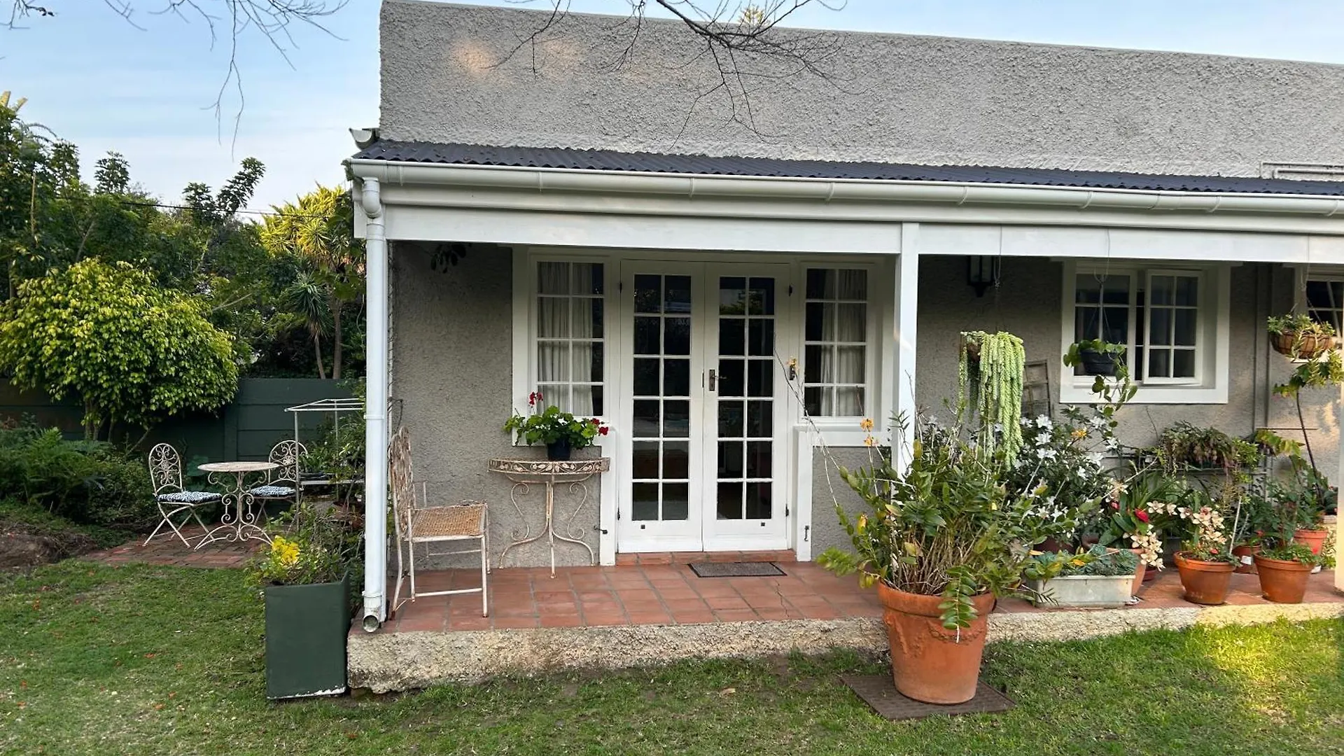 Apartment Lloyd Road Cottage Port Elizabeth